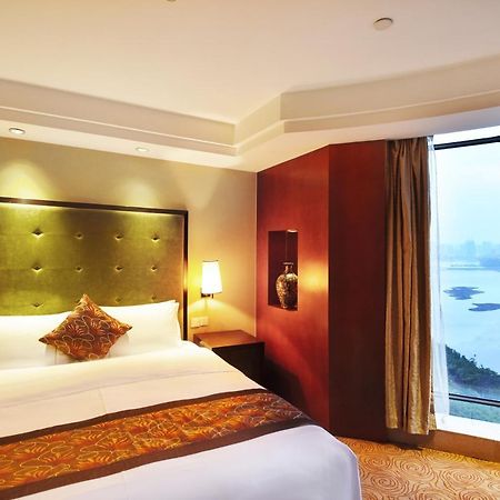 Guangxi Wharton International Hotel Nanning Eksteriør bilde