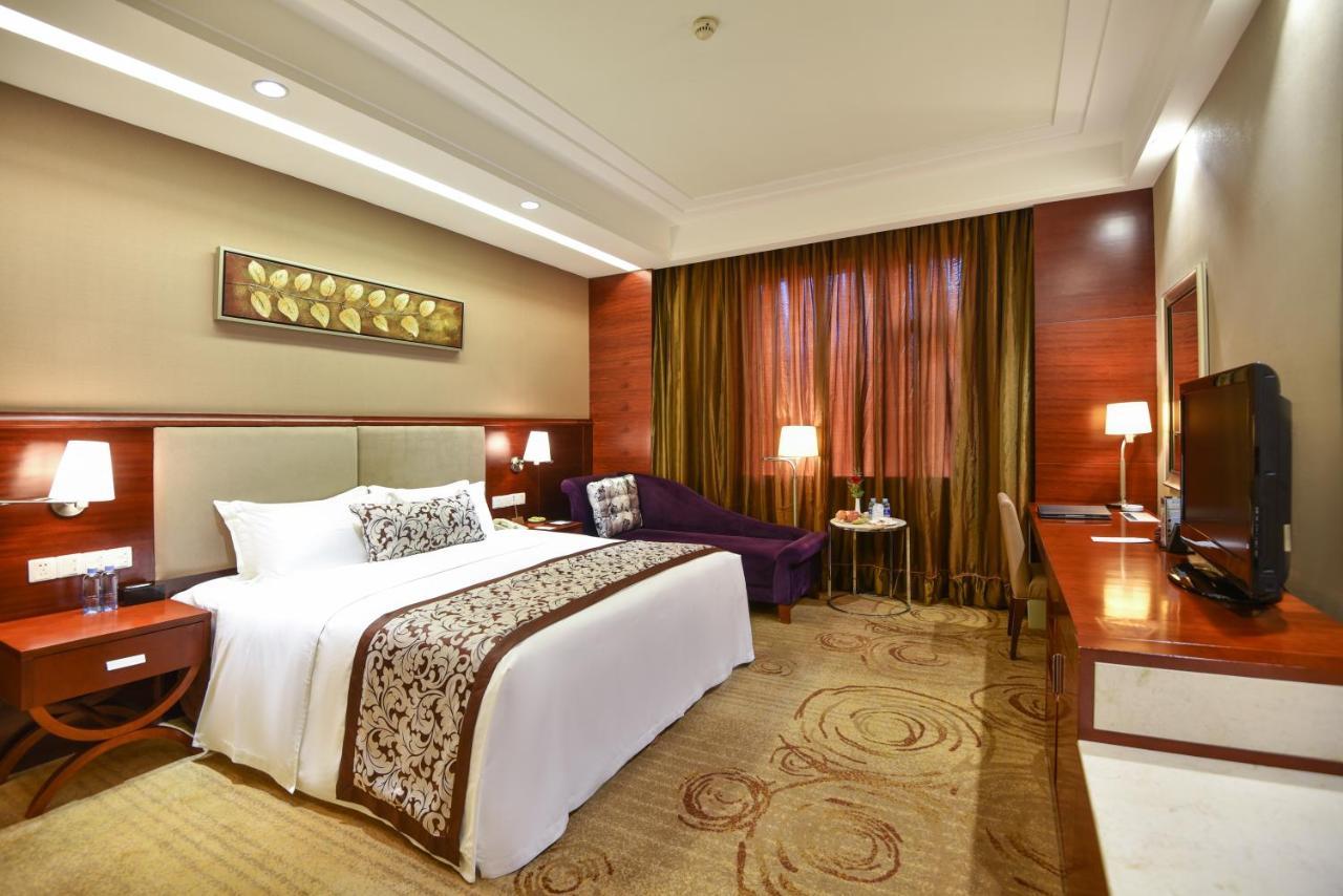 Guangxi Wharton International Hotel Nanning Eksteriør bilde