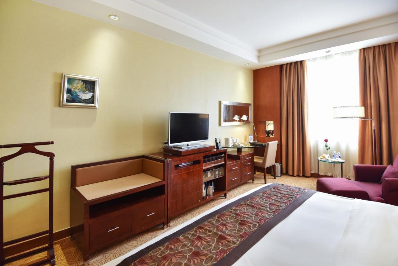 Guangxi Wharton International Hotel Nanning Eksteriør bilde